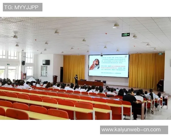 开平区足球第一球星的成长之路与辉煌成就分析